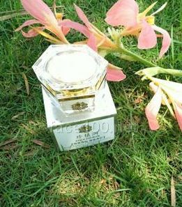 珍植潤30克霜包裝代理